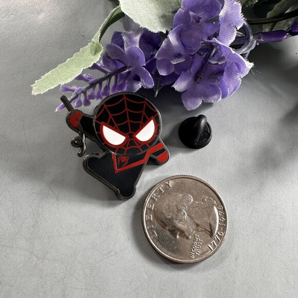 Disney Spider Man Trading Pin Venom Villain Badge Lapel Pin Brooch Accessories - Picture 4 of 9